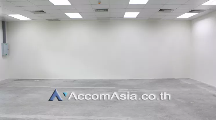 unit Office space For Rent in Sathorn, Bangkok  near BTS Surasak (AA22075)