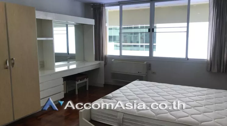 Pet friendly |  2 Bedrooms  Apartment For Rent in Sukhumvit, Bangkok  near BTS Asok - MRT Phetchaburi (AA22081)