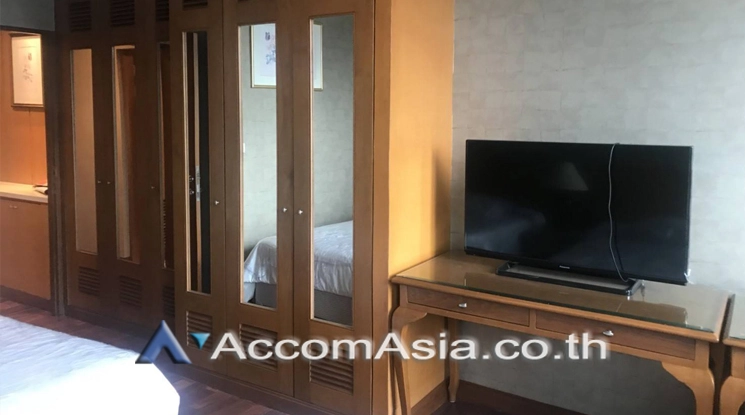 11  2 br Condominium For Rent in Ploenchit ,Bangkok BTS Chitlom at President Place AA22082