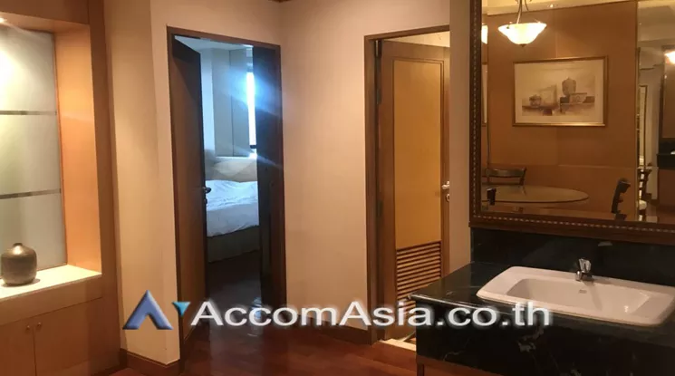 5  1 br Condominium For Rent in Ploenchit ,Bangkok BTS Chitlom at President Place AA22084