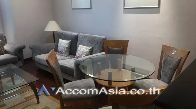  1 Bedroom  Condominium For Rent in Ploenchit, Bangkok  near BTS Chitlom (AA22085)