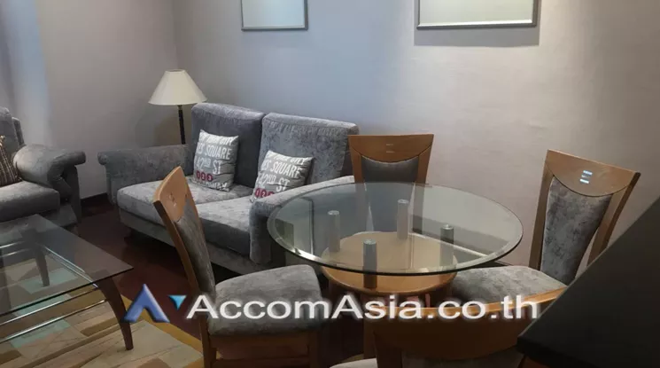 unit 1 Bedroom  Condominium For Rent in Ploenchit, Bangkok  near BTS Chitlom (AA22085)