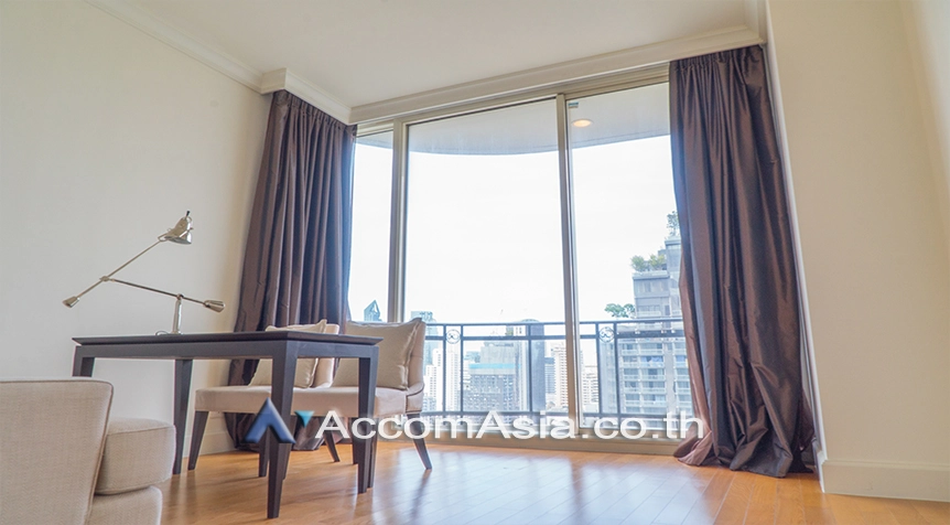 7  4 br Condominium for rent and sale in Sukhumvit ,Bangkok BTS Phrom Phong at Royce Private Residences AA22094