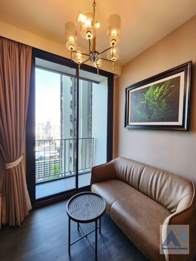 unit 1 Bedroom  Condominium For Rent in Sukhumvit, Bangkok  near BTS Asok - MRT Sukhumvit (AA22171)