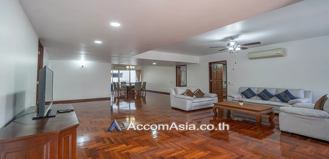  2  3 br Apartment For Rent in Sukhumvit ,Bangkok BTS Phrom Phong at The comfortable low rise residence AA22174