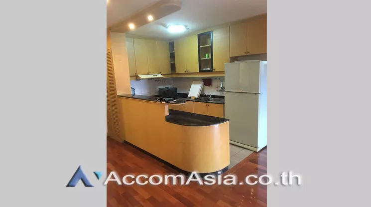  2 Bedrooms  Condominium For Sale in Sukhumvit, Bangkok  near BTS Nana (AA22175)