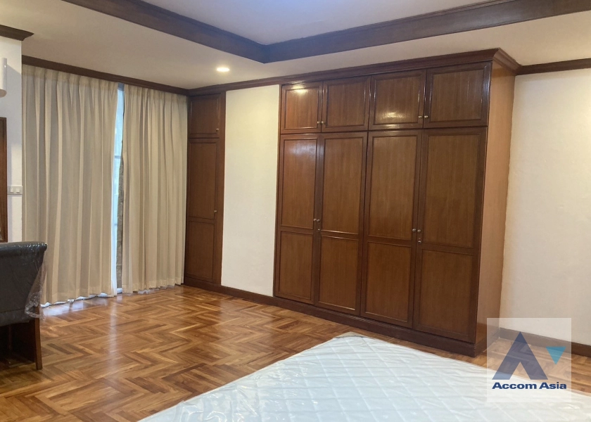 10  3 br Apartment For Rent in Sukhumvit ,Bangkok BTS Asok - MRT Sukhumvit at Suite For Family AA22191