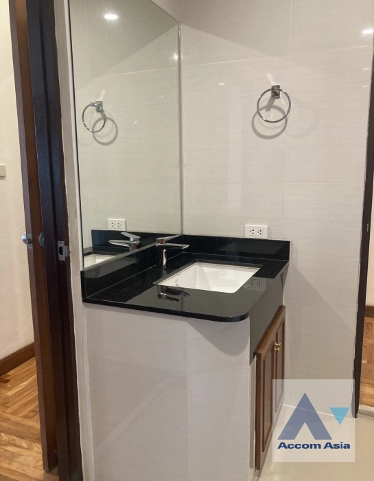 14  3 br Apartment For Rent in Sukhumvit ,Bangkok BTS Asok - MRT Sukhumvit at Suite For Family AA22191