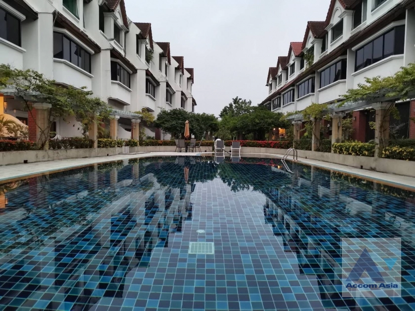 20  4 br Townhouse for rent and sale in Sukhumvit ,Bangkok BTS Ekkamai at Lotus Point Ekkamai AA22196
