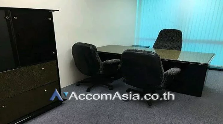 unit Office space For Rent in Ratchadaphisek, Bangkok  near MRT Sutthisan (AA22198)