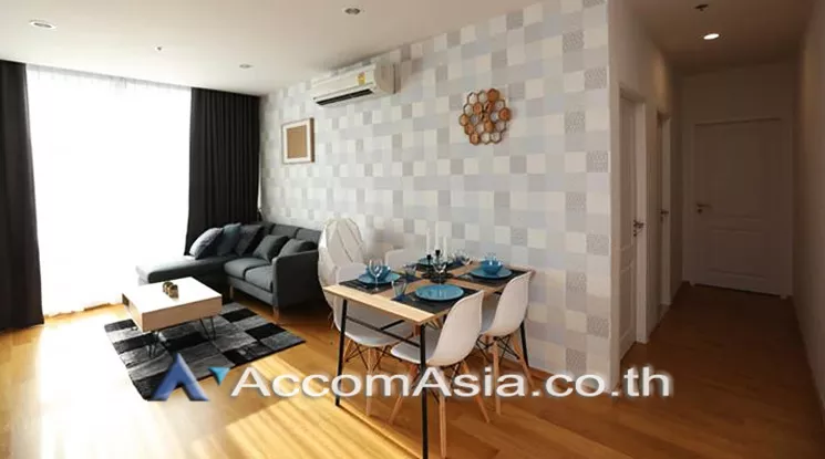  2 Bedrooms  Condominium For Rent & Sale in Silom, Bangkok  near BTS Surasak (AA22213)