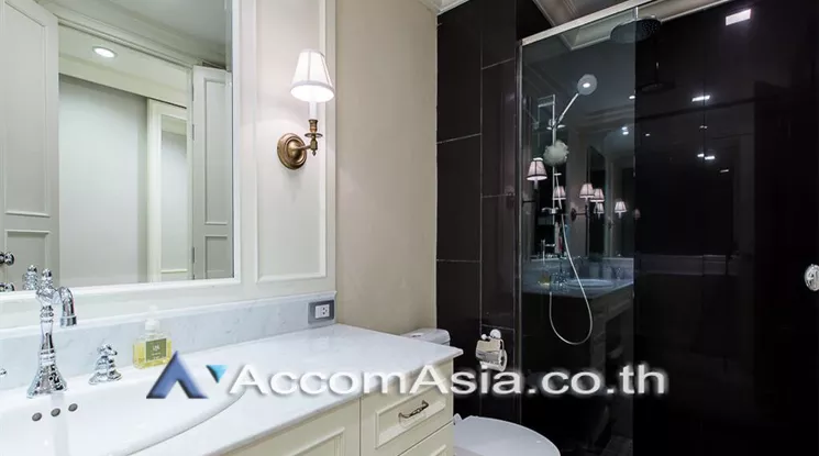  1 Bedroom  Condominium For Rent & Sale in Sukhumvit, Bangkok  near BTS Phrom Phong (AA22240)