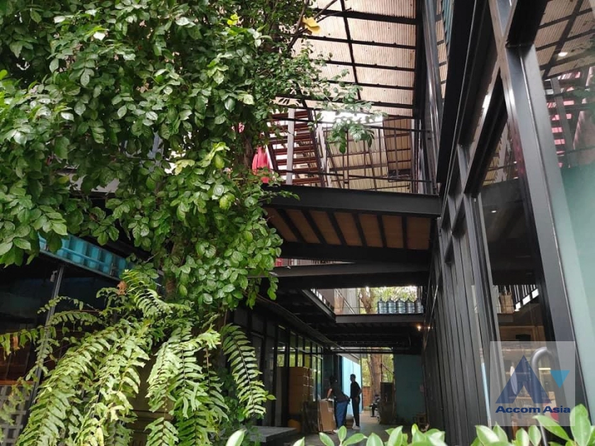 7  Office Space For Rent in Sukhumvit ,Bangkok BTS Ekkamai at Office Space for RENT AA22245