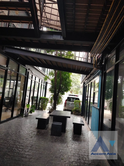 8  Office Space For Rent in Sukhumvit ,Bangkok BTS Ekkamai at Office Space for RENT AA22245
