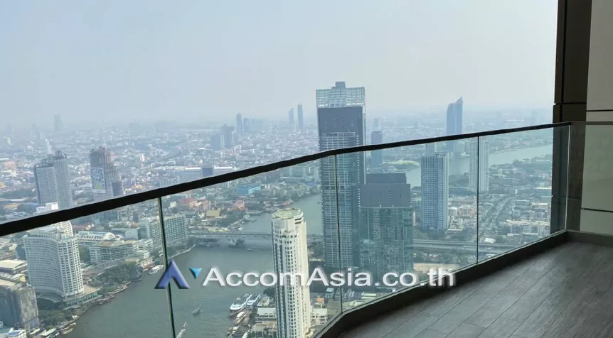 unit 3 Bedrooms  Condominium For Rent in Charoen Nakhon, Bangkok  near BTS Krung Thon Buri (AA22261)