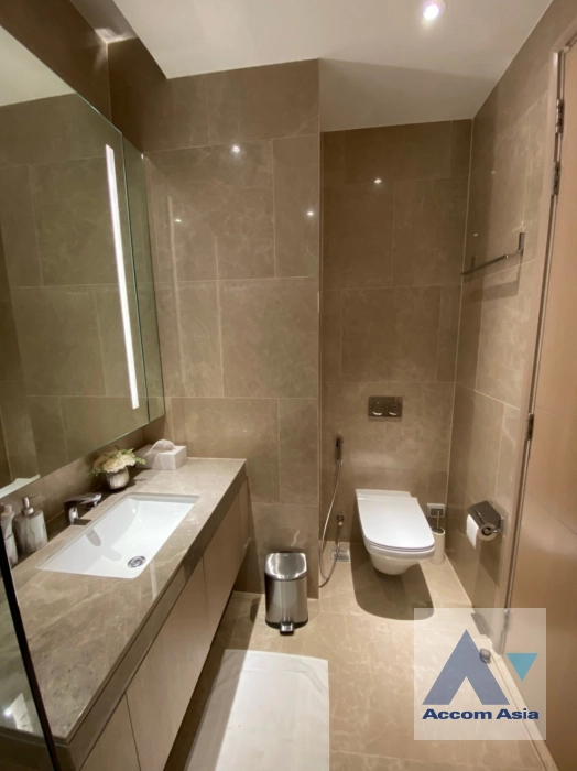 15  3 br Condominium for rent and sale in Charoen Nakhon ,Bangkok BTS Krung Thon Buri at Magnolias Waterfront Residences AA22262