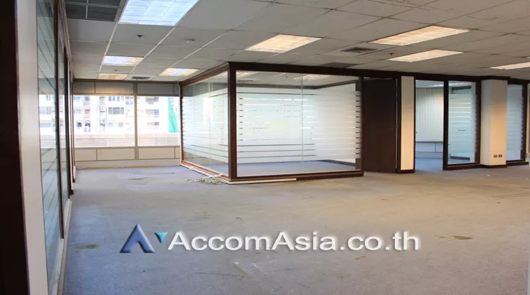 6  Office Space For Rent in Ploenchit ,Bangkok BTS Chitlom at Alma Link Building AA22351