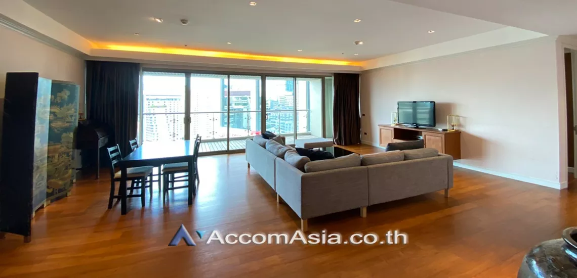 Big Balcony, Pet friendly |  2 Bedrooms  Condominium For Rent in Sukhumvit, Bangkok  near BTS Asok - MRT Sukhumvit (AA22367)