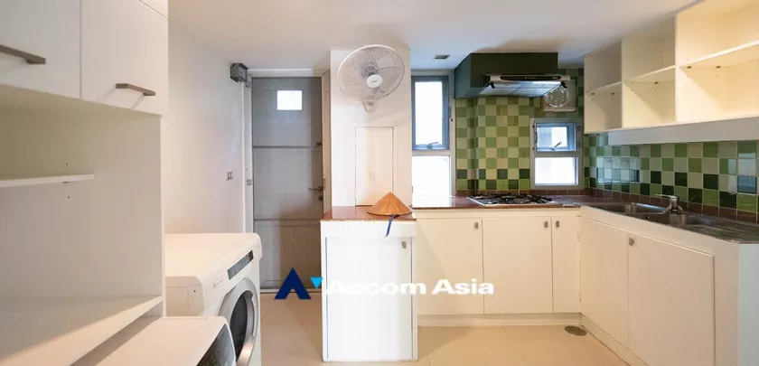 7  3 br Townhouse For Rent in Sathorn ,Bangkok BTS Chong Nonsi - MRT Khlong Toei at The Loft 110316