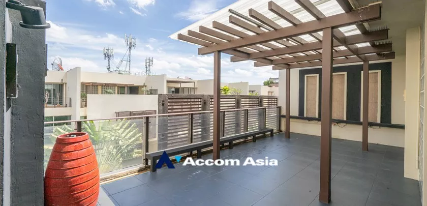 24  3 br Townhouse For Rent in Sathorn ,Bangkok BTS Chong Nonsi - MRT Khlong Toei at The Loft 110316