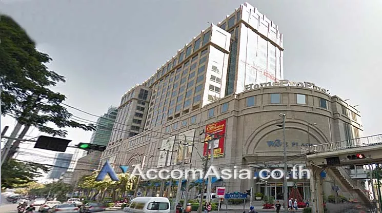  Retail / showroom For Rent in Ploenchit, Bangkok  near BTS Ploenchit (AA22426)