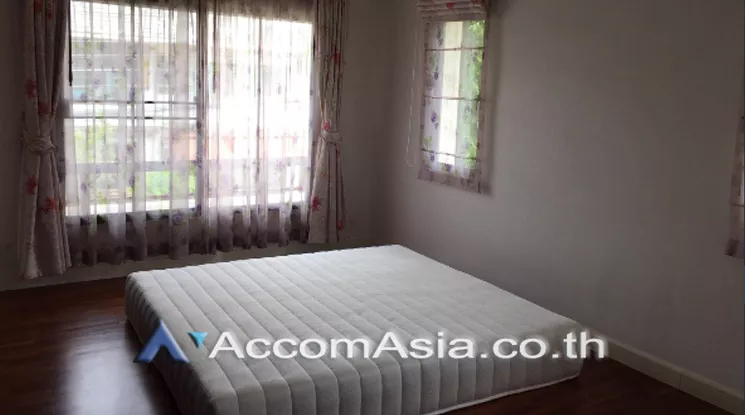 8  3 br House For Rent in Samutprakan ,  at Setthasiri Bangna Wongwaen AA22427