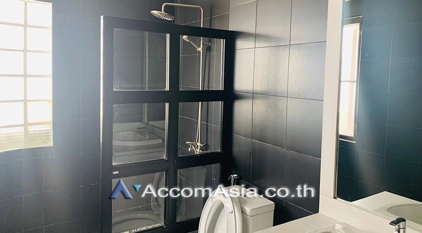  1  3 br Condominium For Rent in Sukhumvit ,Bangkok BTS Asok - MRT Sukhumvit at Windsor Tower AA22435