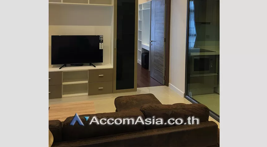  2 Bedrooms  Condominium For Rent in Sukhumvit, Bangkok  near BTS On Nut (AA22453)