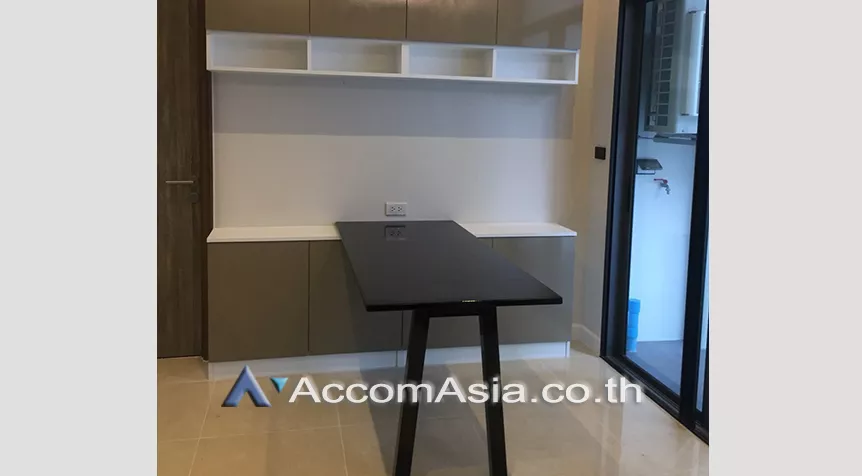 unit 2 Bedrooms  Condominium For Rent in Sukhumvit, Bangkok  near BTS On Nut (AA22453)