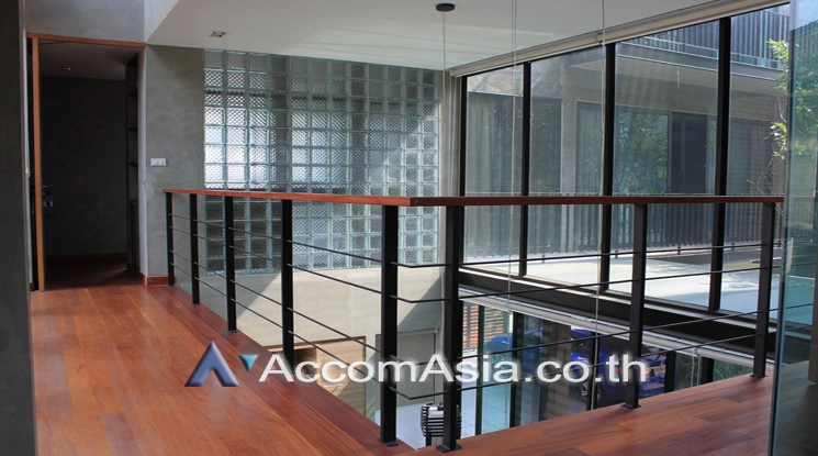 6  4 br House For Sale in Phaholyothin ,Bangkok BTS Ari AA22455