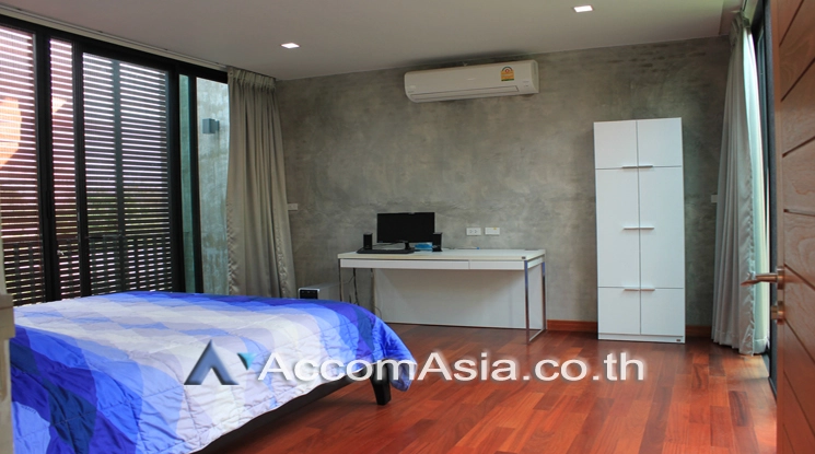 10  4 br House For Sale in Phaholyothin ,Bangkok BTS Ari AA22455