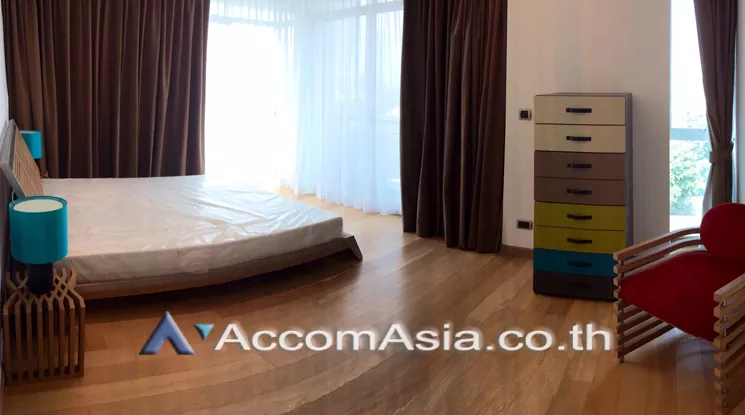 unit 2 Bedrooms  Condominium For Rent in Phaholyothin, Bangkok  near BTS Ari (AA22457)
