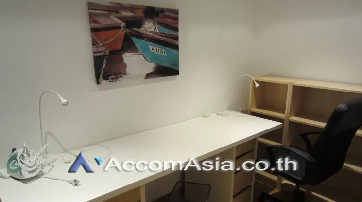 unit 2 Bedrooms  Condominium For Rent in Phaholyothin, Bangkok  near BTS Ari (AA22461)