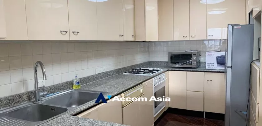 4  2 br Condominium For Rent in Ploenchit ,Bangkok BTS Chitlom at Somkid Gardens AA22468
