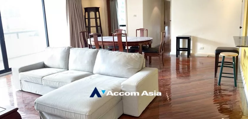  2 Bedrooms  Condominium For Rent in Ploenchit, Bangkok  near BTS Chitlom (AA22468)