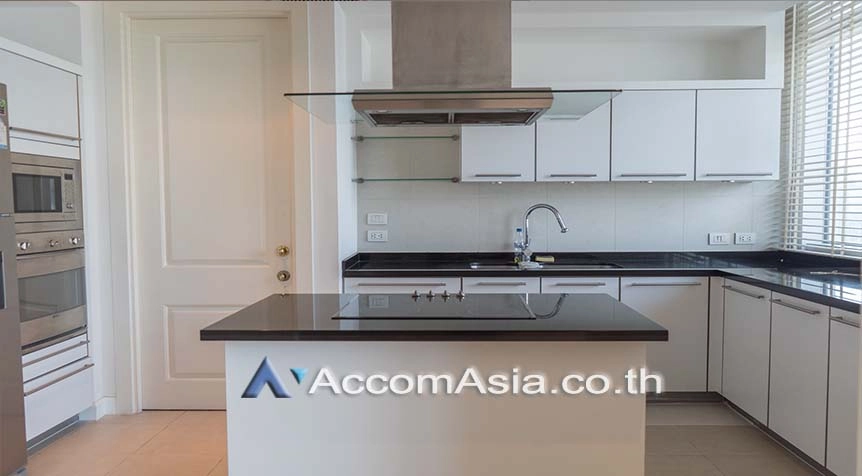 unit 4 Bedrooms  Condominium For Rent & Sale in Ploenchit, Bangkok  near BTS Ploenchit (AA22481)