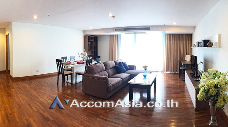 unit 3 Bedrooms  Apartment For Rent in Sukhumvit, Bangkok  near BTS Phrom Phong (AA22485)