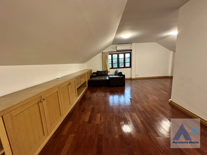 5  5 br House For Rent in Sathorn ,Bangkok BTS Chong Nonsi - MRT Lumphini 100095