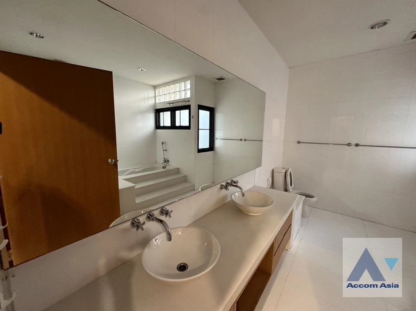 20  5 br House For Rent in Sathorn ,Bangkok BTS Chong Nonsi - MRT Lumphini 100095