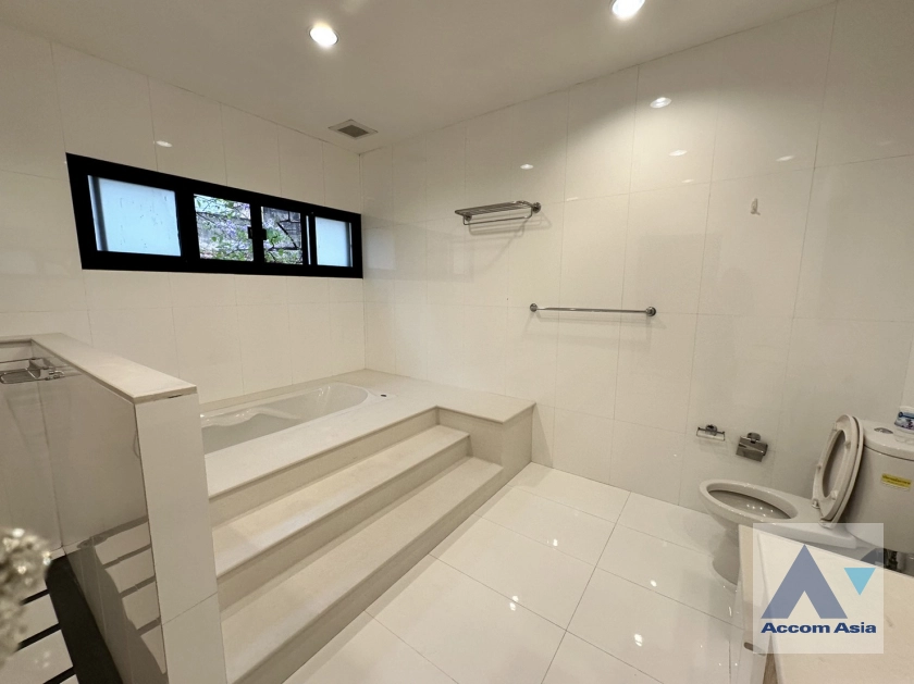 17  5 br House For Rent in Sathorn ,Bangkok BTS Chong Nonsi - MRT Lumphini 100095