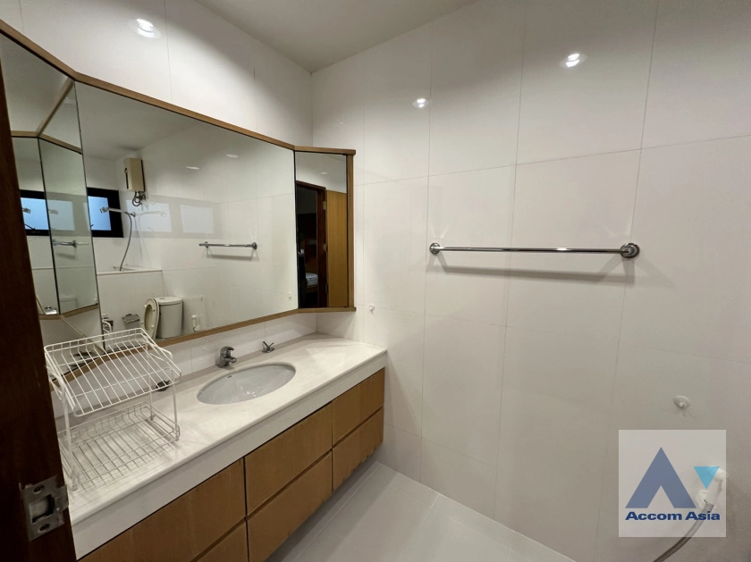 19  5 br House For Rent in Sathorn ,Bangkok BTS Chong Nonsi - MRT Lumphini 100095