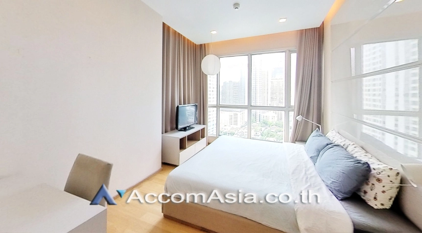 unit 2 Bedrooms  Condominium For Rent in New Phetchaburi, Bangkok  near MRT Phetchaburi - ARL Makkasan (AA22510)