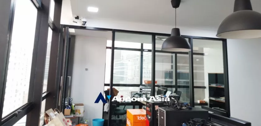  Office space For Sale in Silom, Bangkok  near BTS Chong Nonsi (AA22523)