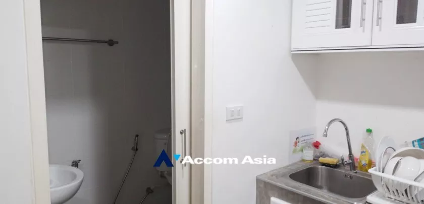 6  Office Space For Sale in Silom ,Bangkok BTS Chong Nonsi at ITF Tower AA22523