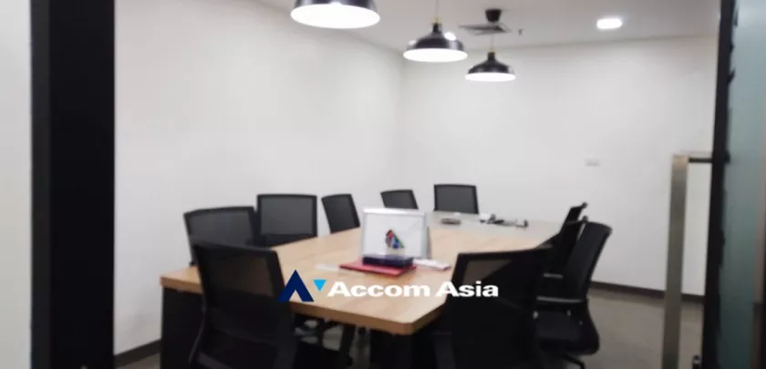  2  Office Space For Sale in Silom ,Bangkok BTS Chong Nonsi at ITF Tower AA22523