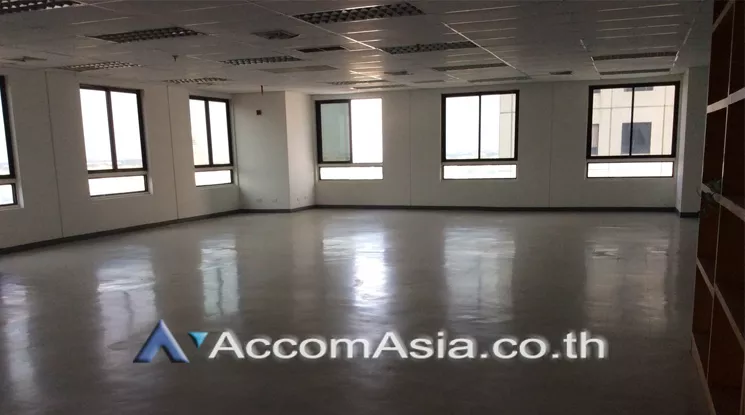 2  Office Space For Rent in Phaholyothin ,Bangkok MRT Phahon Yothin at Elephant Building AA22525