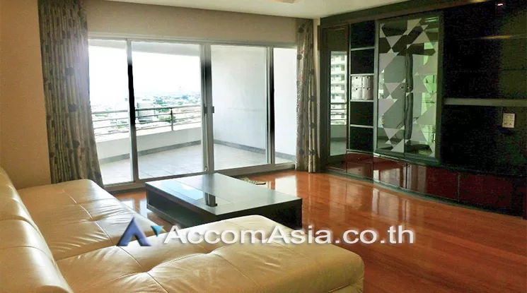  2  3 br Condominium For Rent in Charoennakorn ,Bangkok BTS Krung Thon Buri at Saichol Mansion AA22535