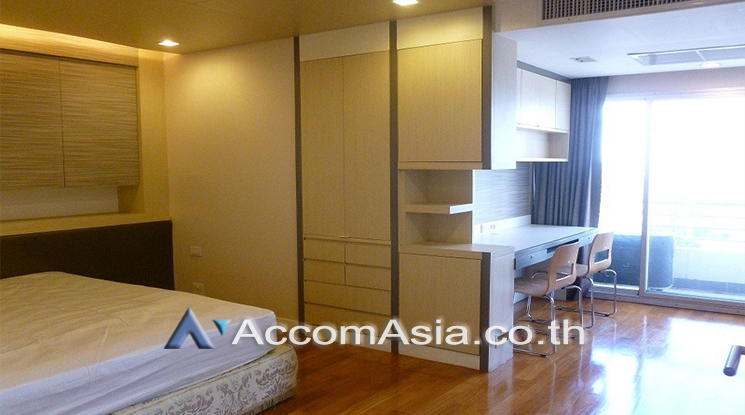 13  3 br Condominium For Rent in Charoennakorn ,Bangkok BTS Krung Thon Buri at Saichol Mansion AA22535