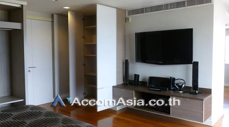 4  3 br Condominium For Rent in Charoennakorn ,Bangkok BTS Krung Thon Buri at Saichol Mansion AA22535