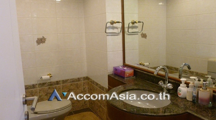 6  3 br Condominium For Rent in Charoen Nakhon ,Bangkok BTS Krung Thon Buri at Saichol Mansion AA22535